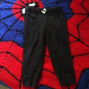 Carter’s 3T pants. Like new. Smoke free home.